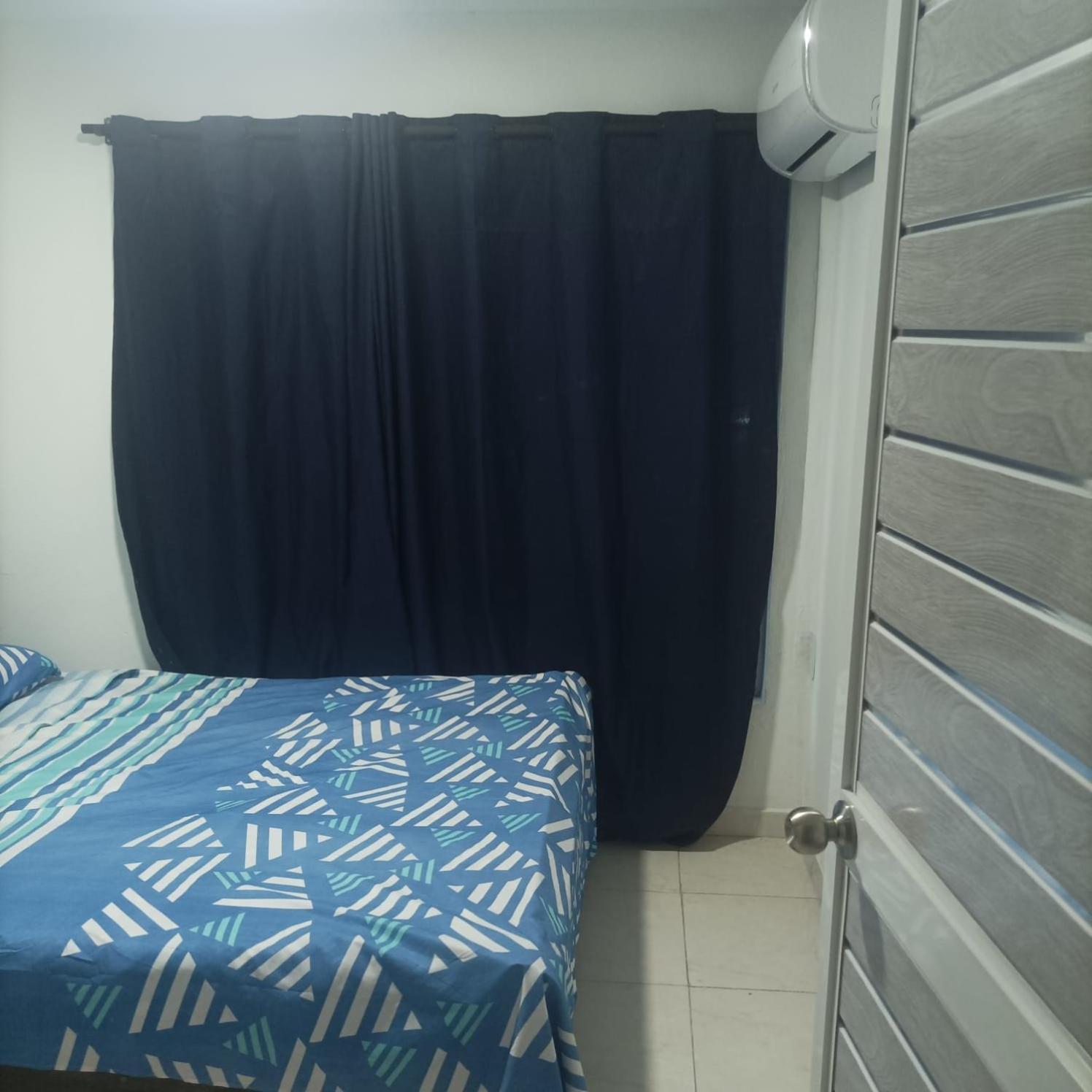 Red House 47 Pensión *