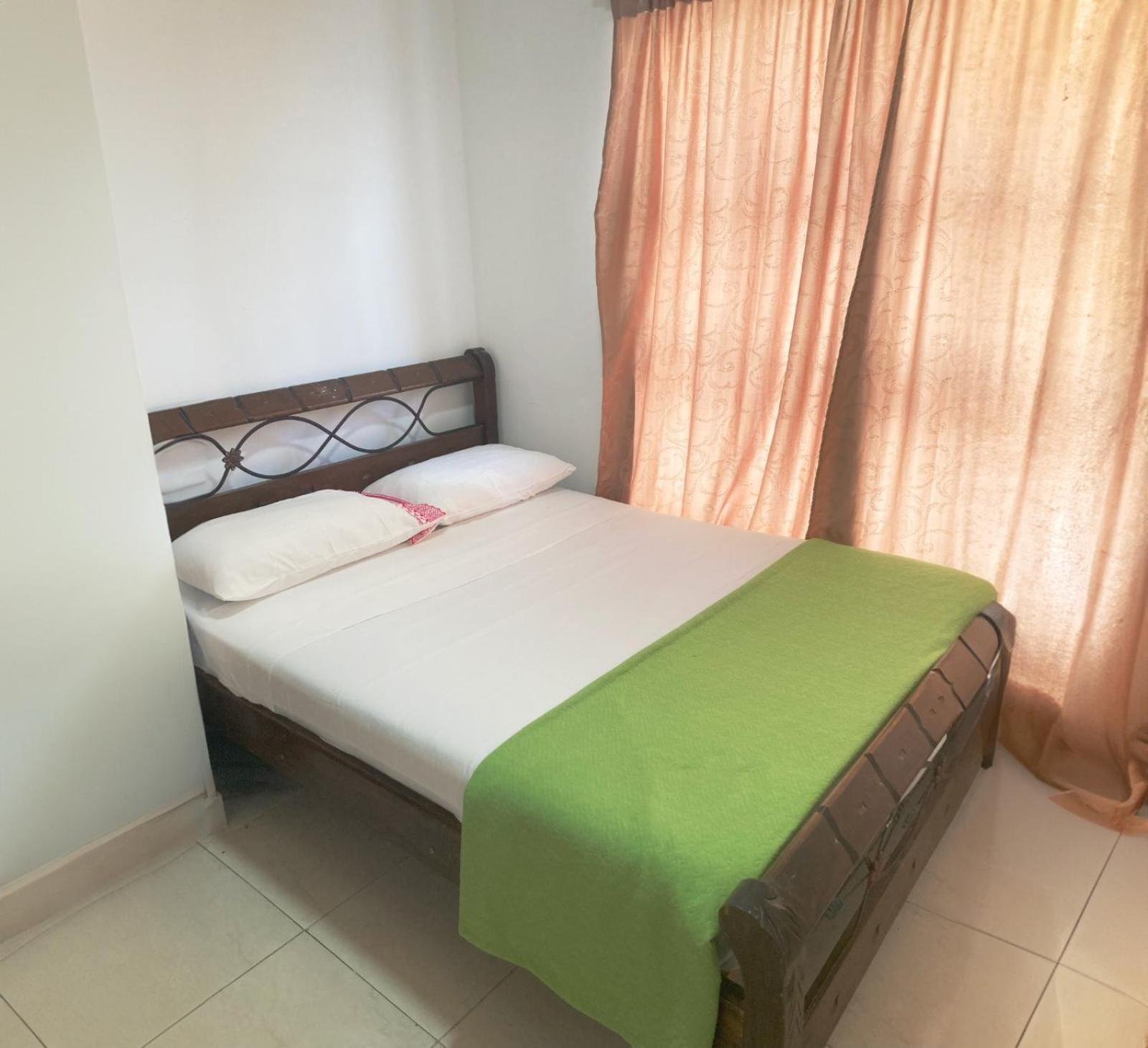 Red House 47 Pensión Cartagena