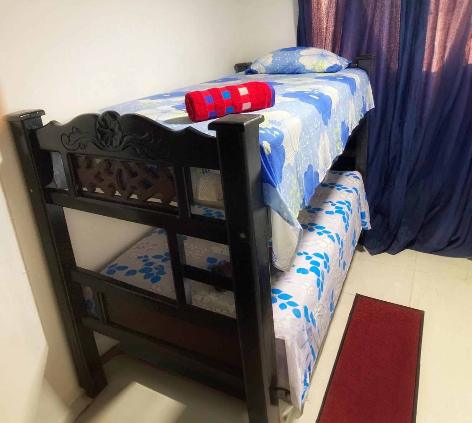 Red House 47 * Cartagena