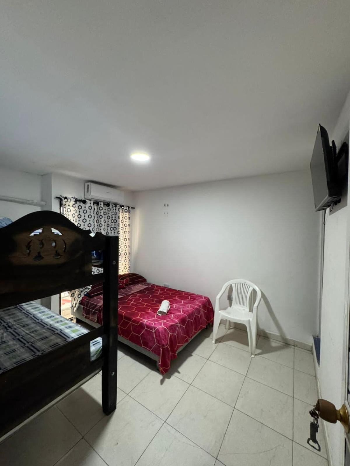 Red House 47 Pensión